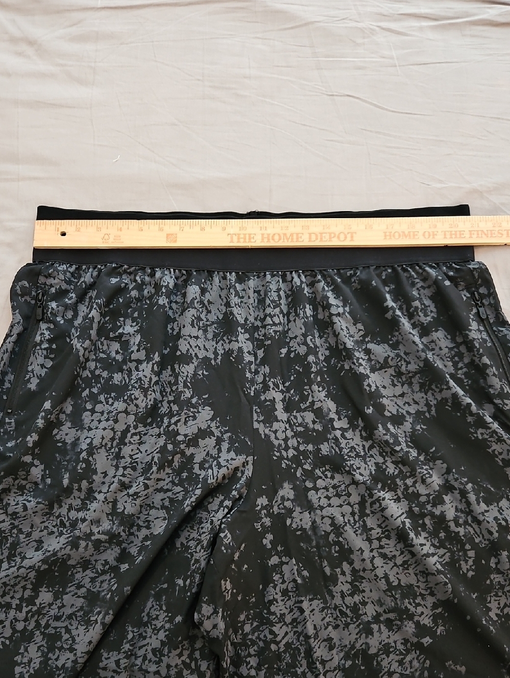Torrid Happy Camper Black Print Capri Pants - Picture 5 of 7